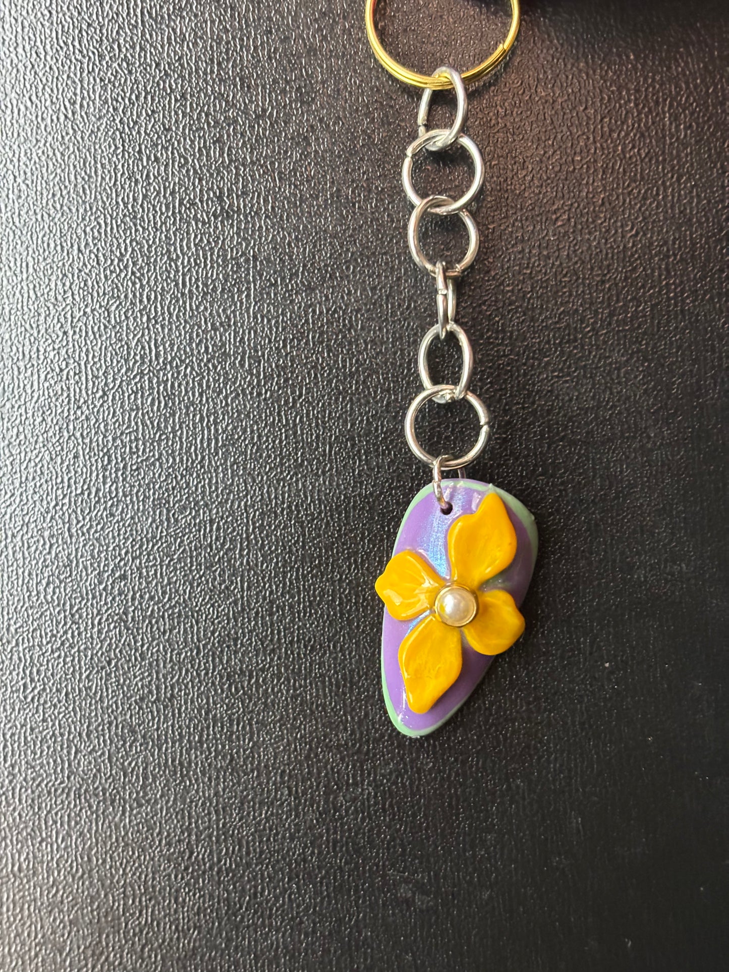 Periwinkle Pearl & Pop Keychain